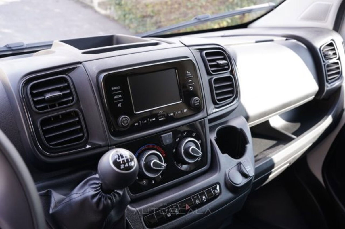 Peugeot Boxer Furgone 333 2.2 BlueHDi 140 S&S PLM-TM Furgone (12)