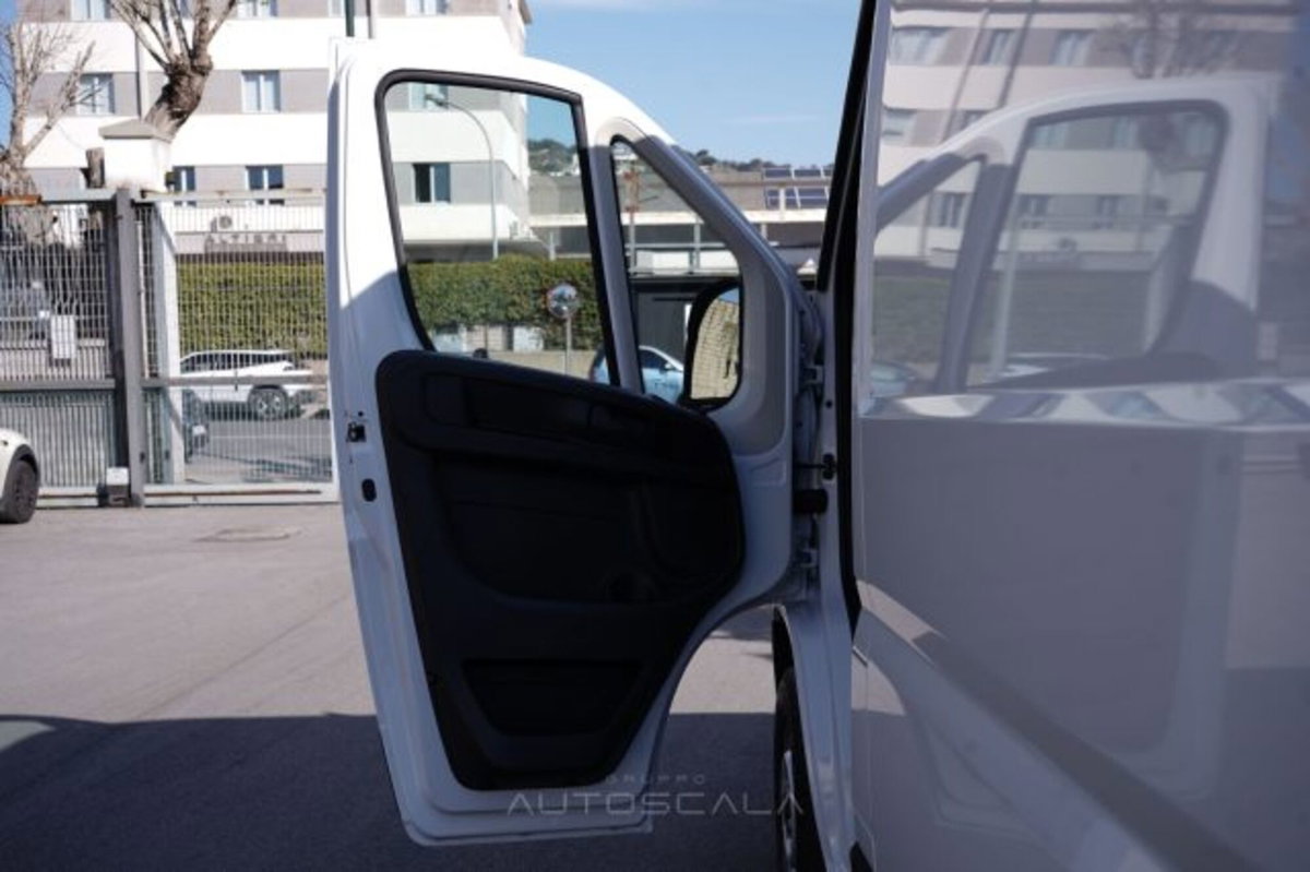 Peugeot Boxer Furgone 333 2.2 BlueHDi 140 S&S PLM-TM Furgone (6)