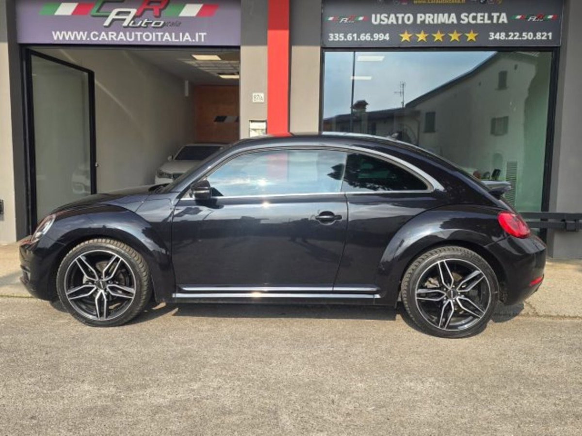 Volkswagen Maggiolino 2.0 TDI DSG Sport (17)