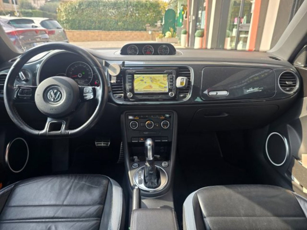 Volkswagen Maggiolino 2.0 TDI DSG Sport (3)
