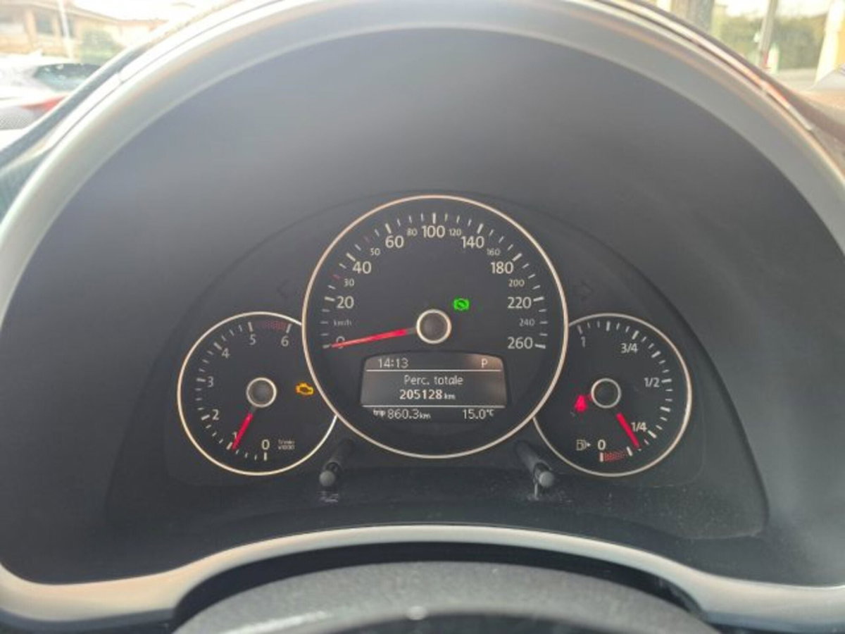 Volkswagen Maggiolino 2.0 TDI DSG Sport (5)