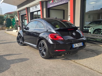 Volkswagen Maggiolino 2.0 TDI DSG Sport (7)