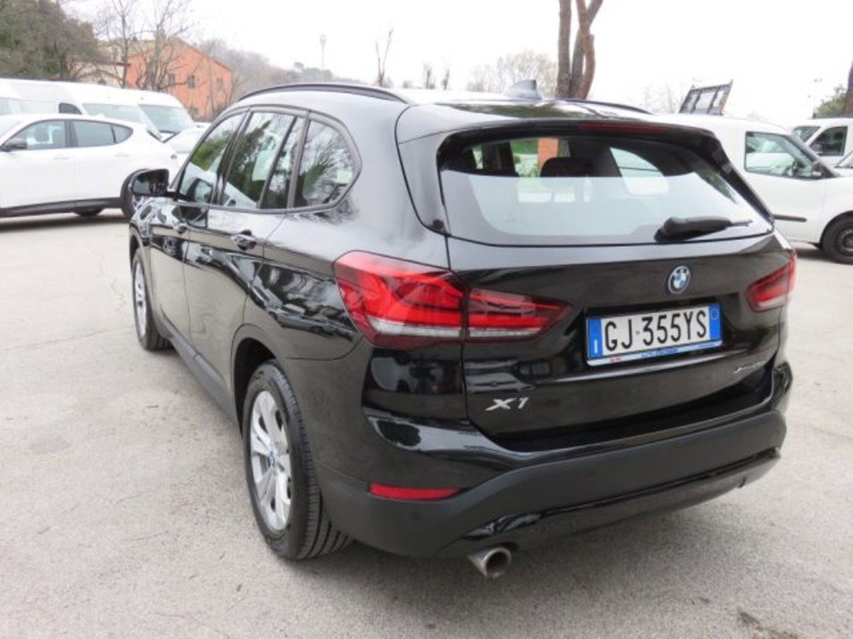 BMW X1 xDrive25e Business Advantage (5)