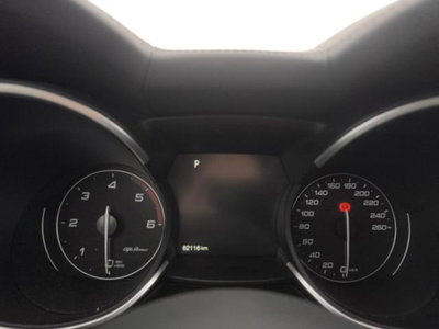 Alfa Romeo Stelvio 2.2 t Veloce Q4 210cv auto (18)
