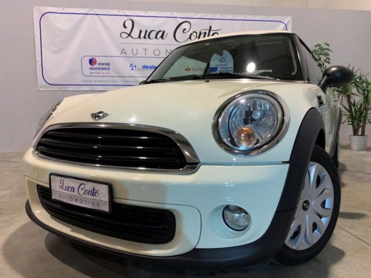 MINI Mini 1.6 16V One (72kW) (2)