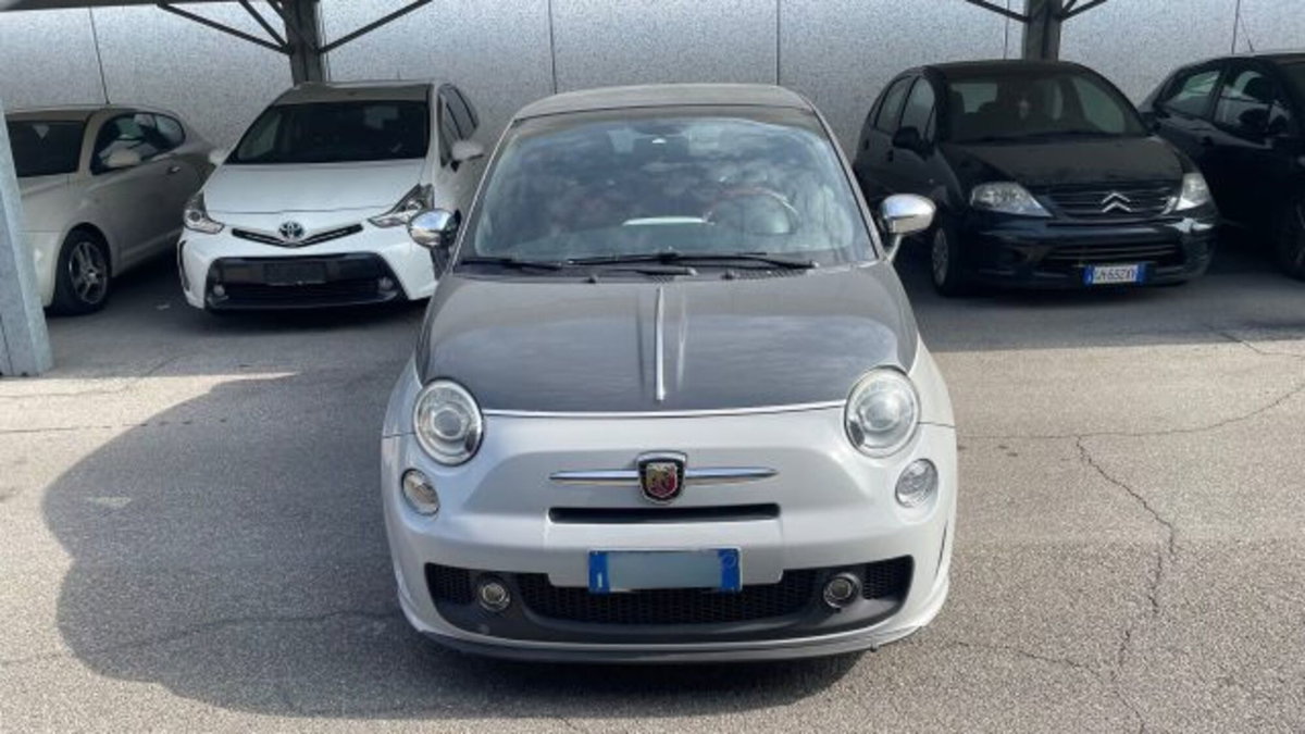 Abarth 500 Cabrio 1.4 Turbo T-Jet Custom (2)