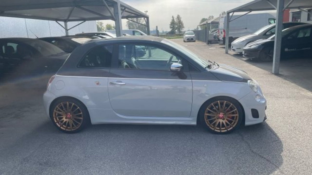 Abarth 500 Cabrio 1.4 Turbo T-Jet Custom (4)