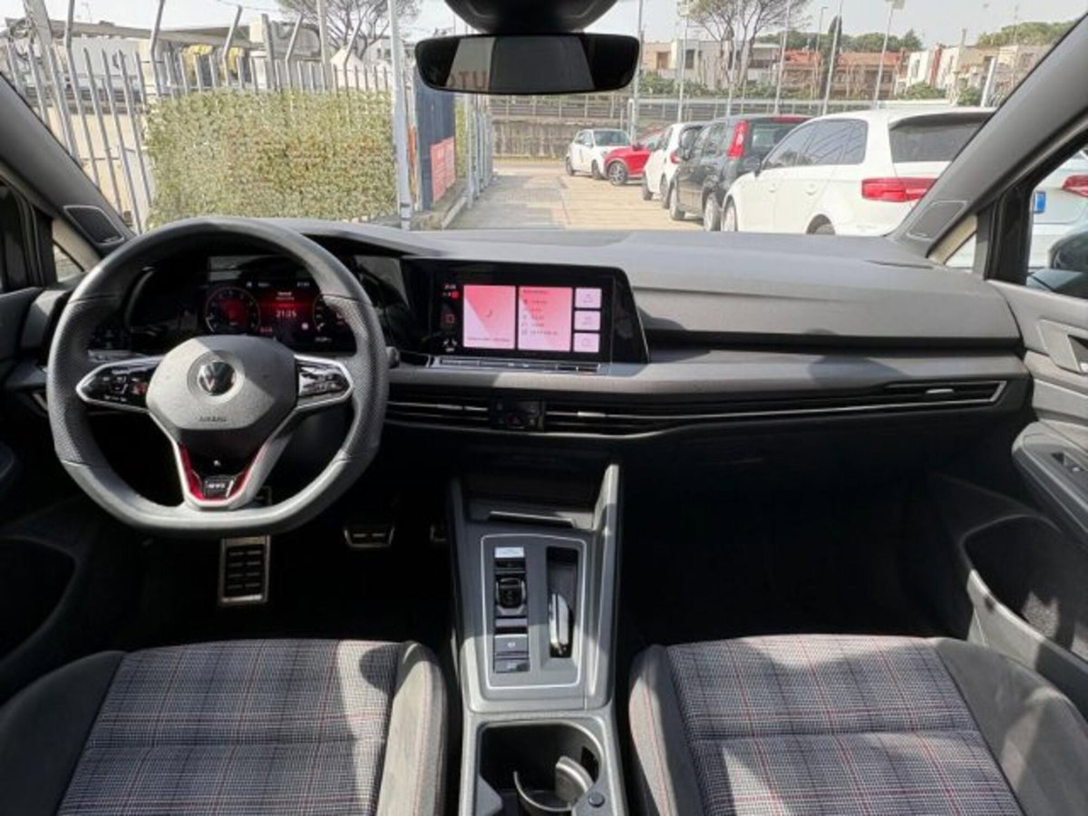 Volkswagen Golf 2.0 tsi GTI MT Ultimate 245cv (9)