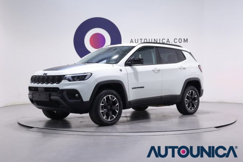 Jeep Compass 1.3 T4 240CV PHEV AT6 4xe Trailhawk