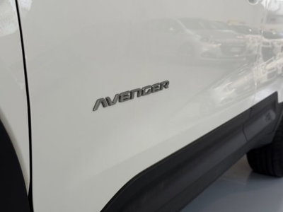 Jeep Avenger 1.2 turbo Altitude fwd 100cv (9)