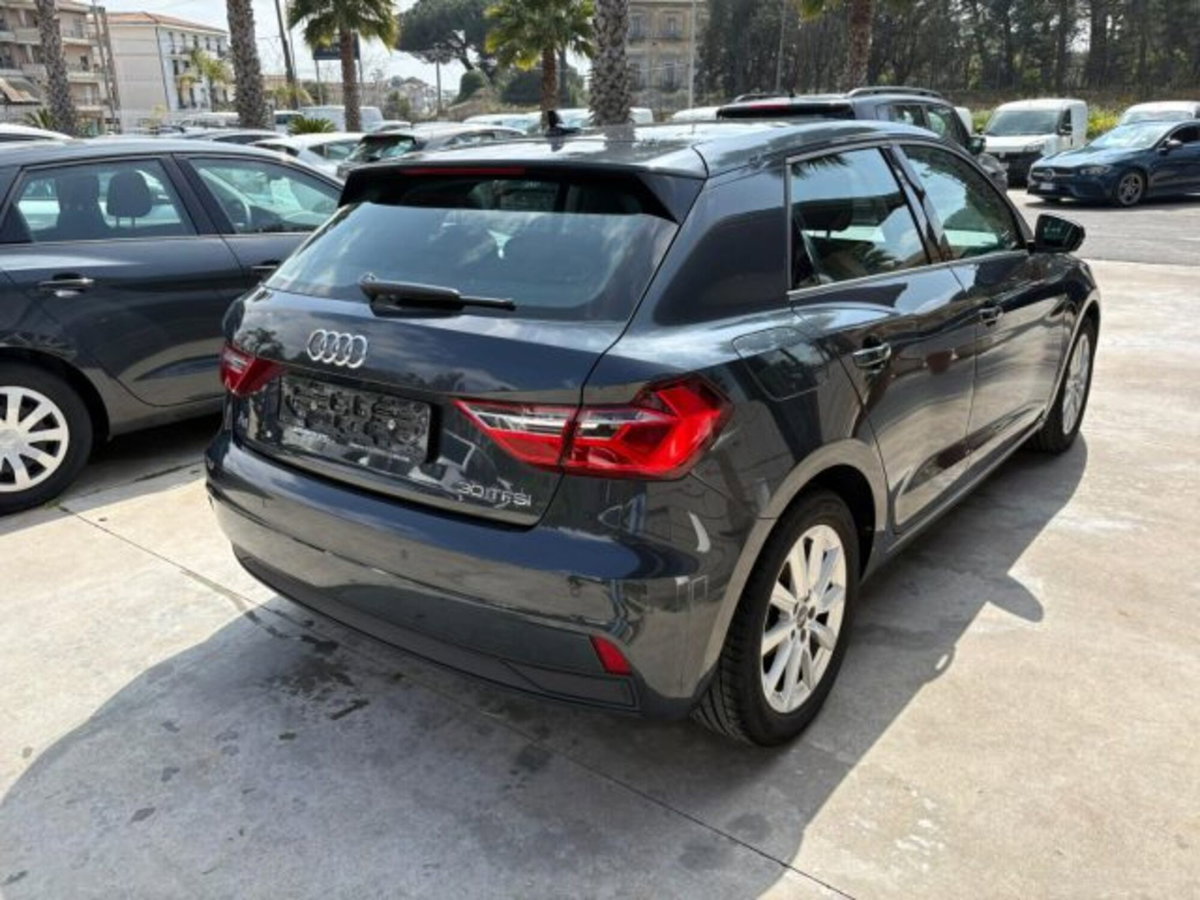 Audi A1 Sportback Sportback 30 1.0 tfsi Business 110cv s-tronic (4)