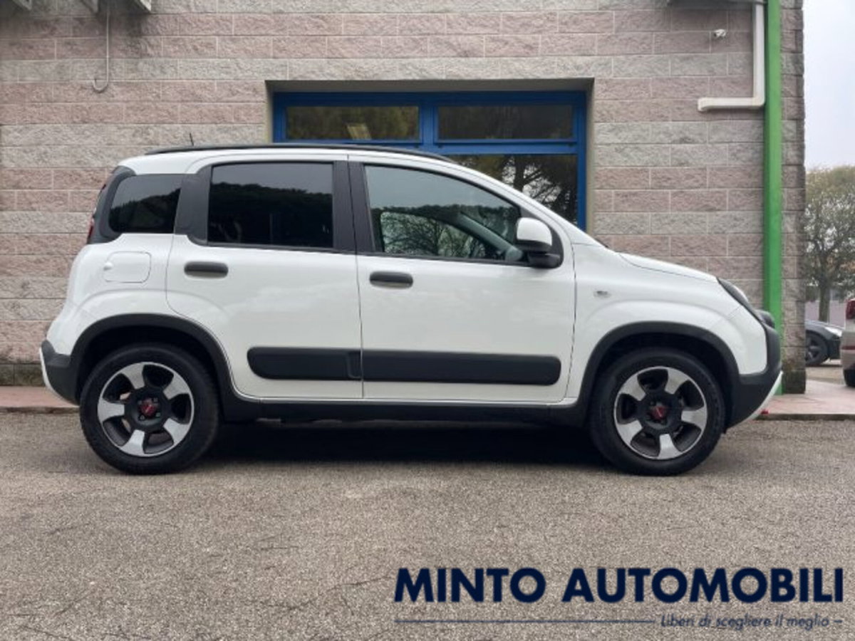 Fiat Panda Cross 1.0 firefly hybrid Cross s&s 70cv 5p.ti (3)