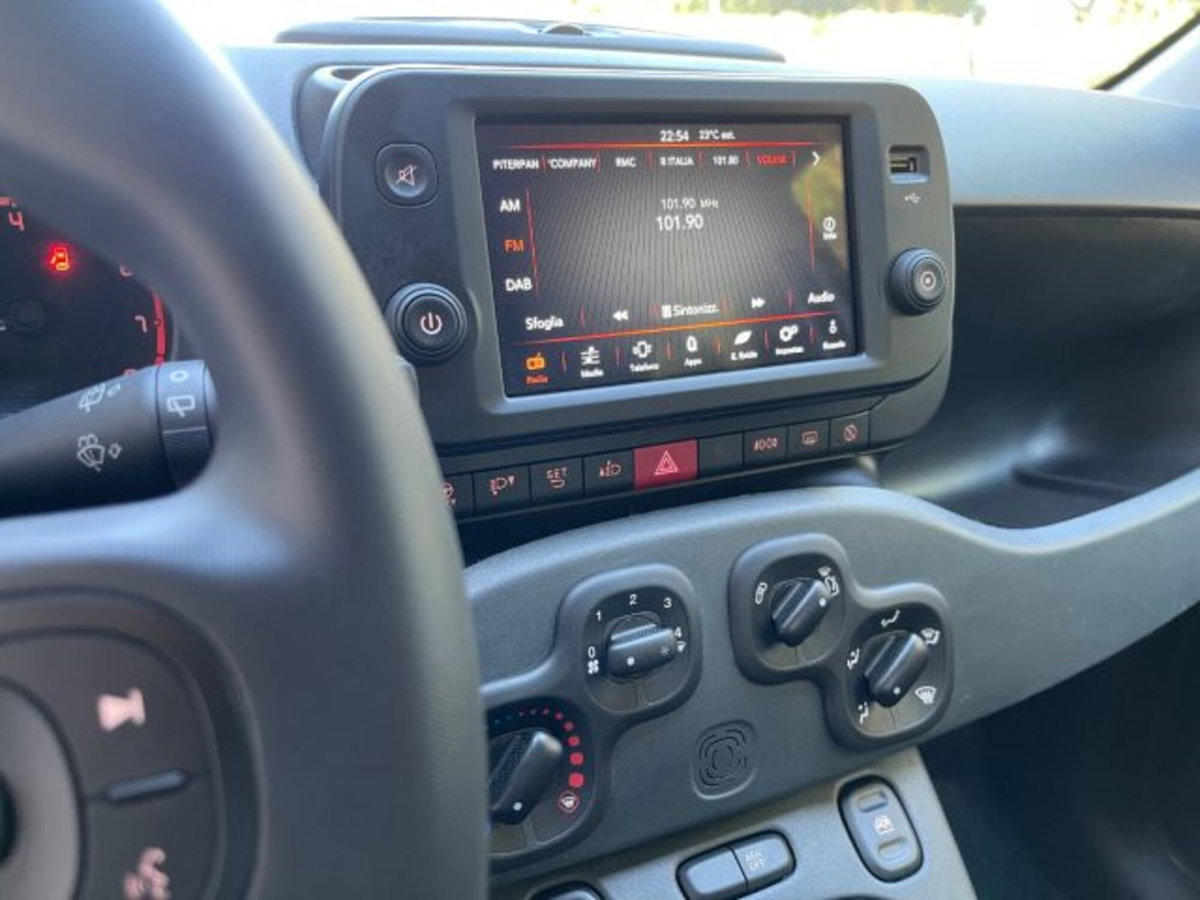 Fiat Panda Cross 1.0 firefly hybrid Cross s&s 70cv 5p.ti (8)