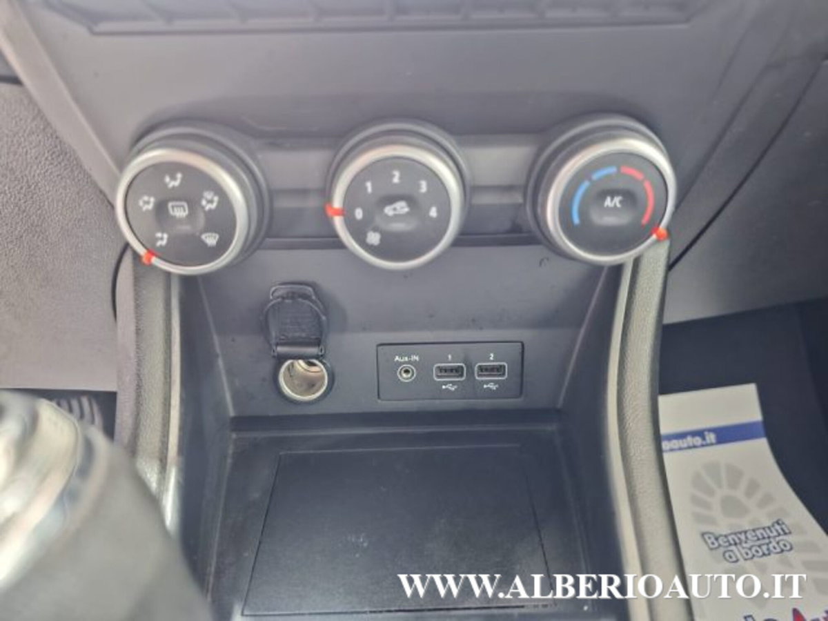 Renault Captur Blue dCi 95 CV Business (18)
