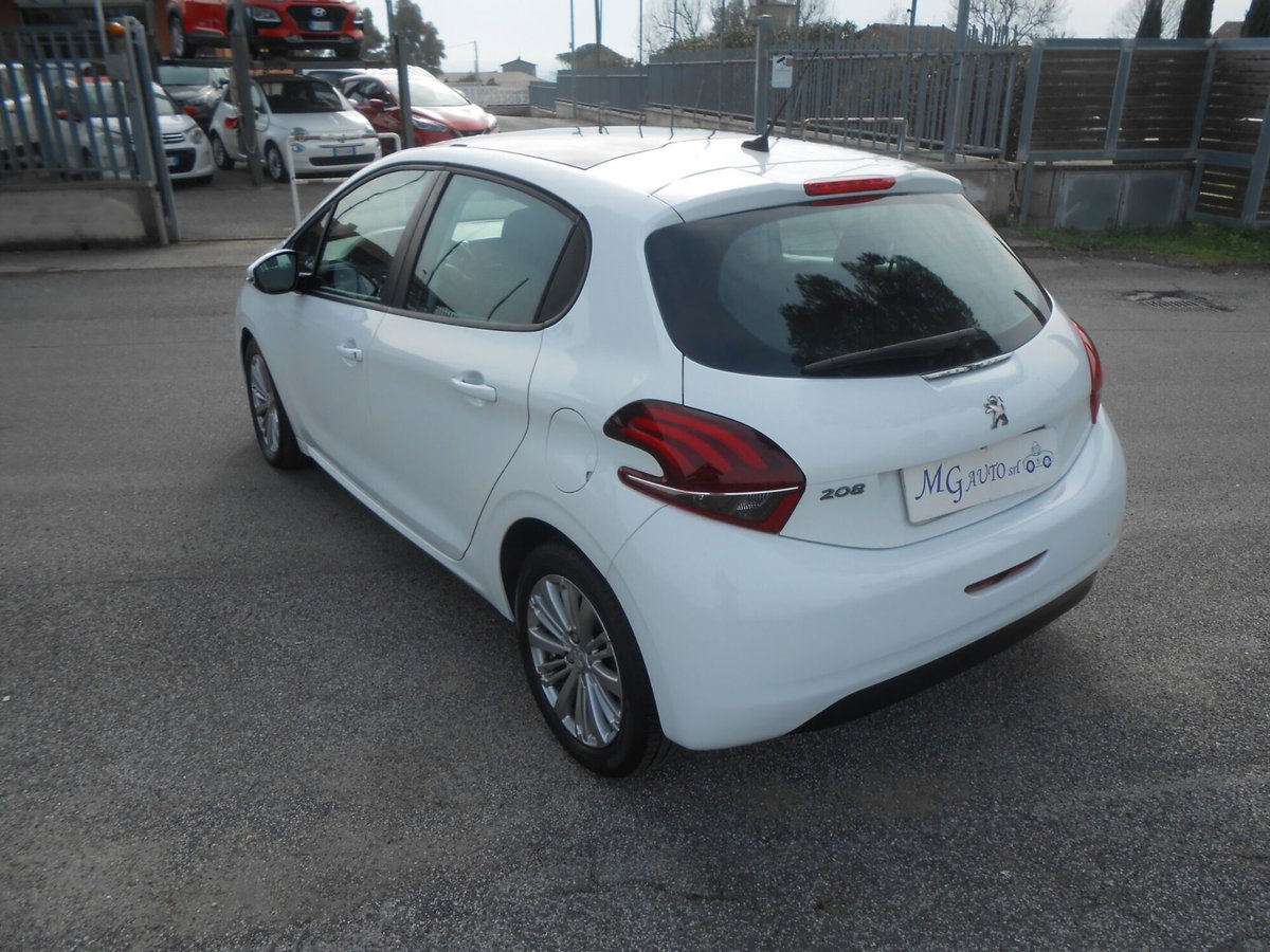 Peugeot 208 BlueHDi 100 Stop&Start 5 porte Allure (4)