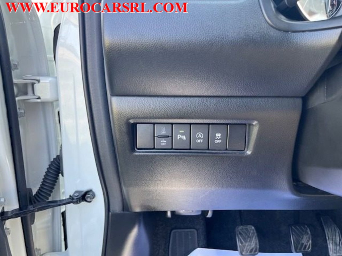Suzuki Swift 1.2 Hybrid Easy Top (14)