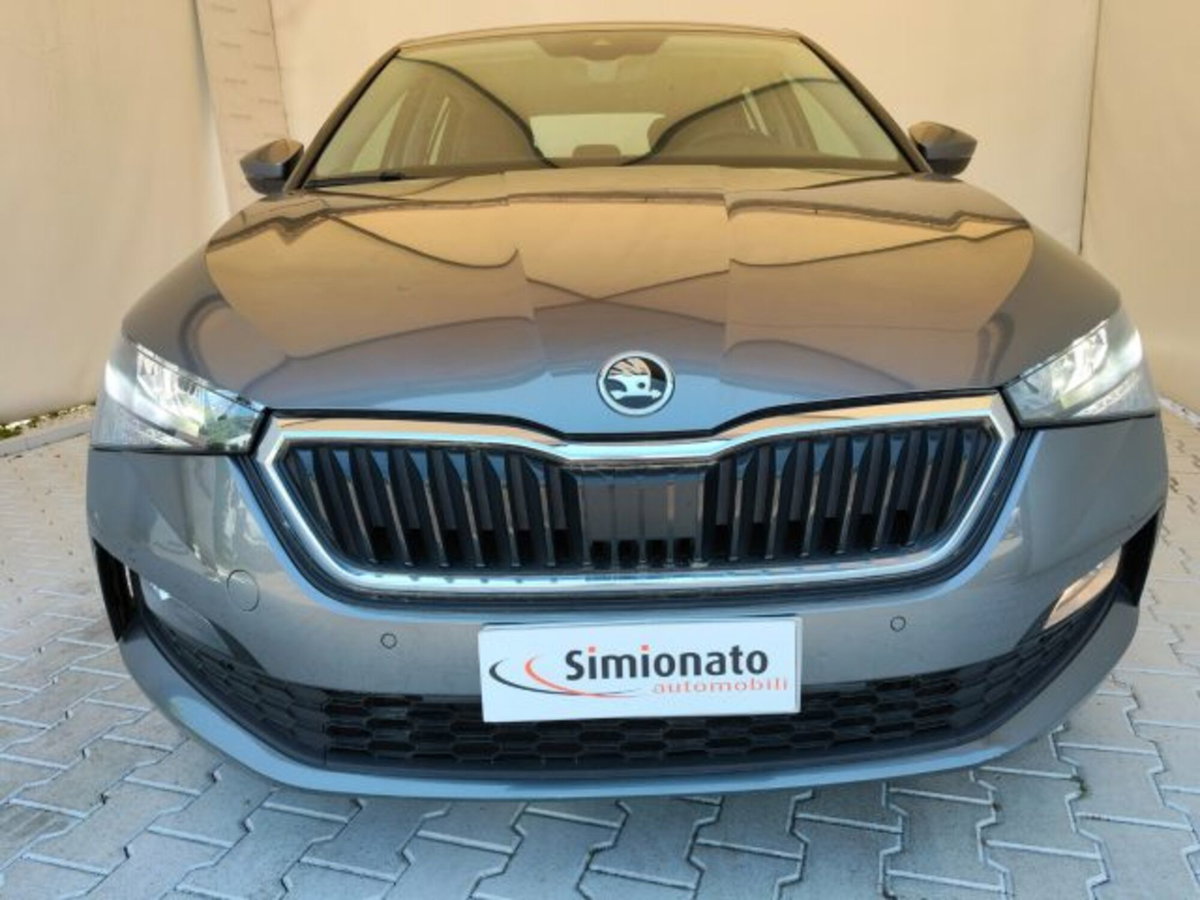 Skoda Scala 1.0 TSI 110 CV DSG Ambition (2)
