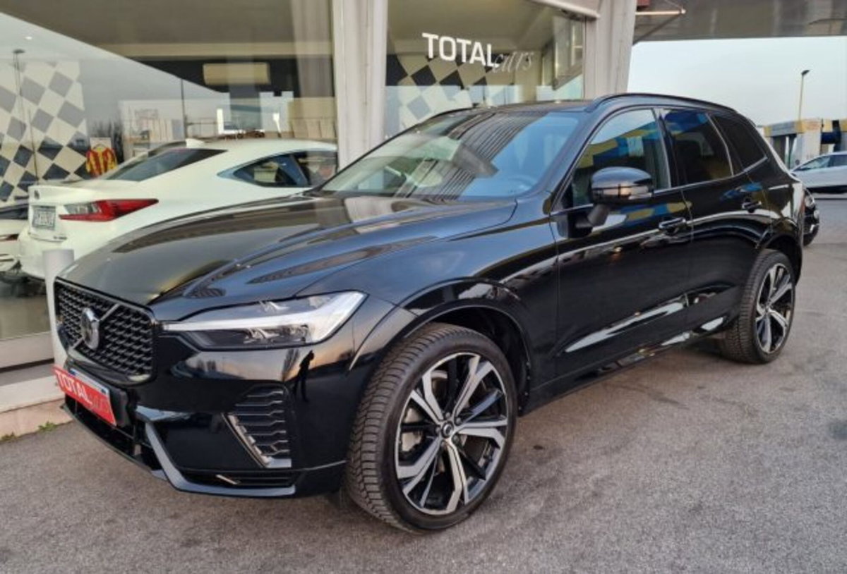 Volvo XC60 B4 automatico Plus Dark