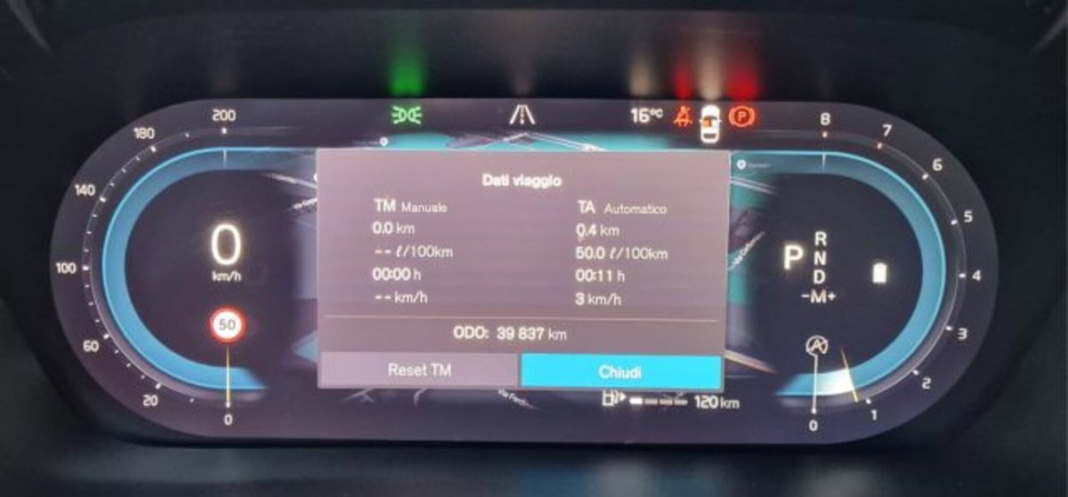 Volvo XC60 B4 automatico Plus Dark (14)