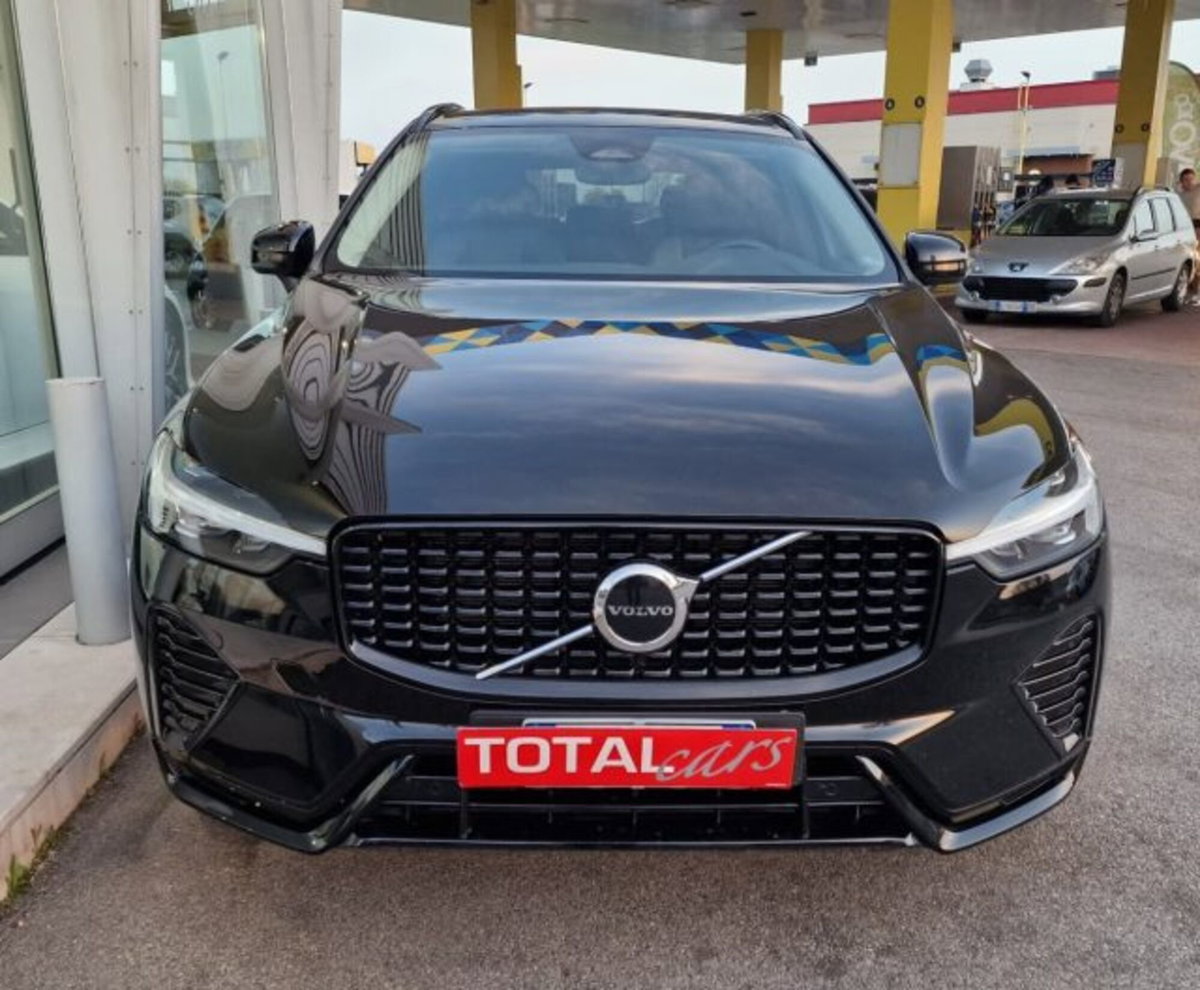 Volvo XC60 B4 automatico Plus Dark (9)