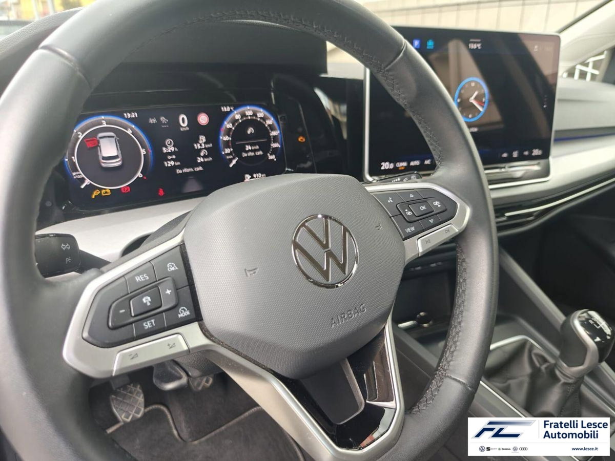 Volkswagen Golf 2.0 tdi Life 115cv (12)