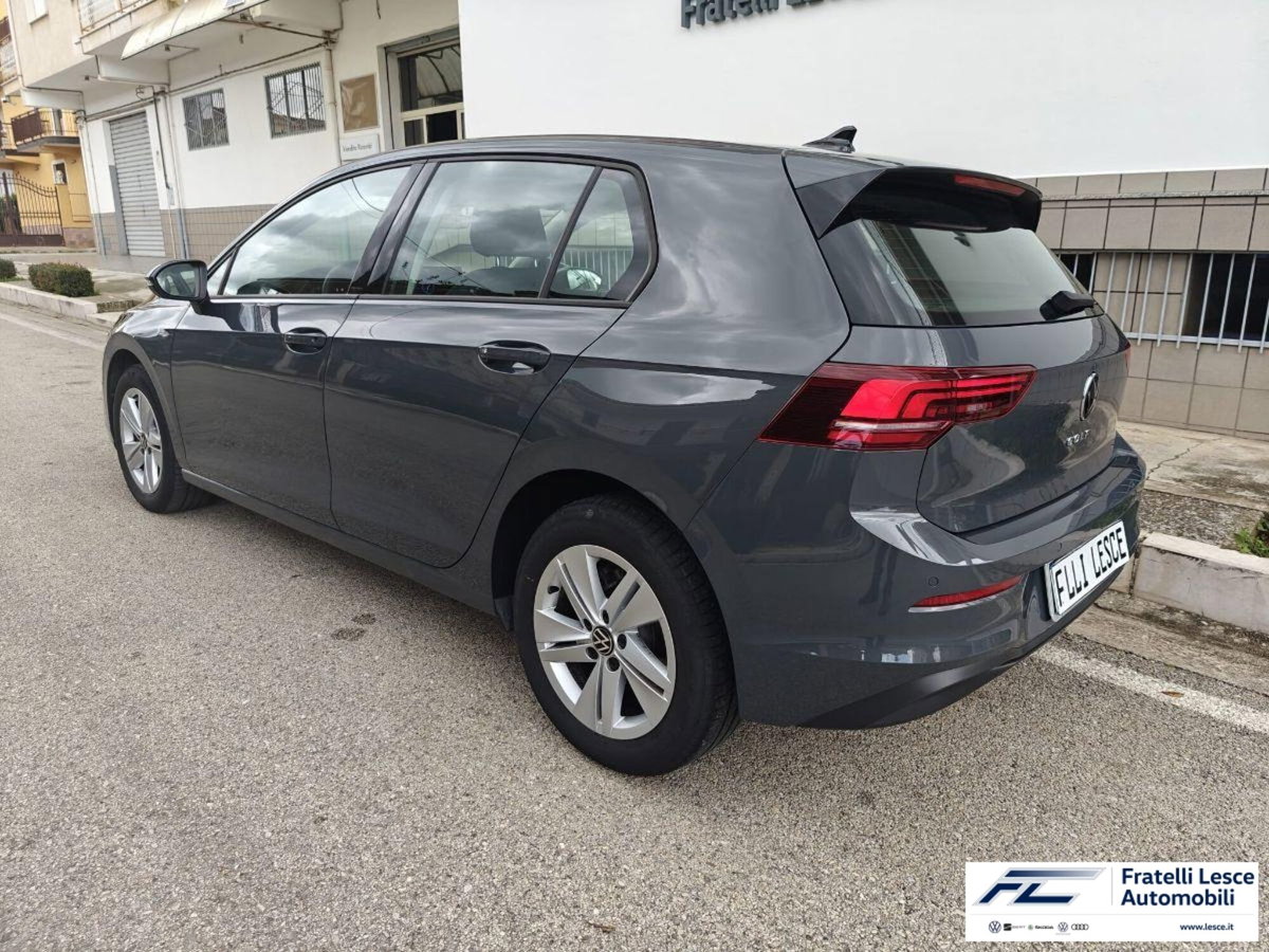 Volkswagen Golf 2.0 tdi Life 115cv (6)