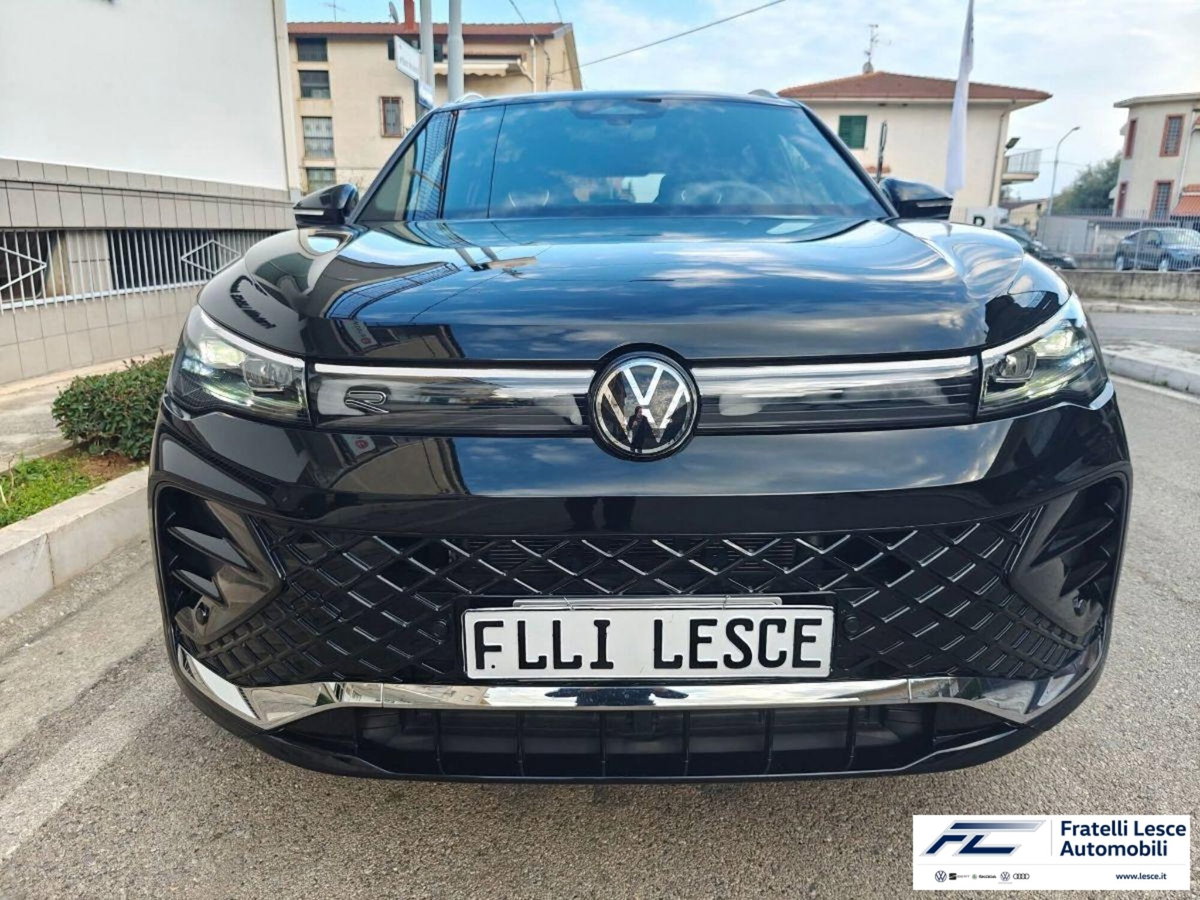 Volkswagen Tiguan 2.0 tdi R-Line 150cv dsg (3)