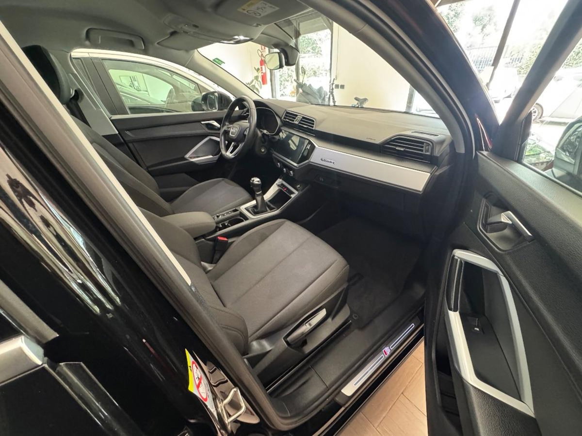 Audi Q3 Sportback 35 TDI S line edition (2)