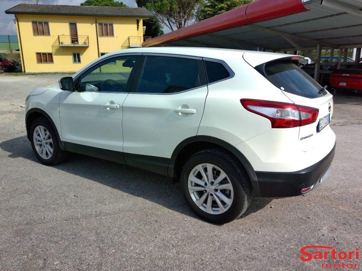 Nissan Qashqai 1.5 dCi Business (4)