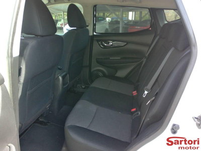 Nissan Qashqai 1.5 dCi Business (8)