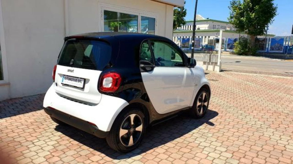 smart Fortwo EQ Passion Nightsky (7)