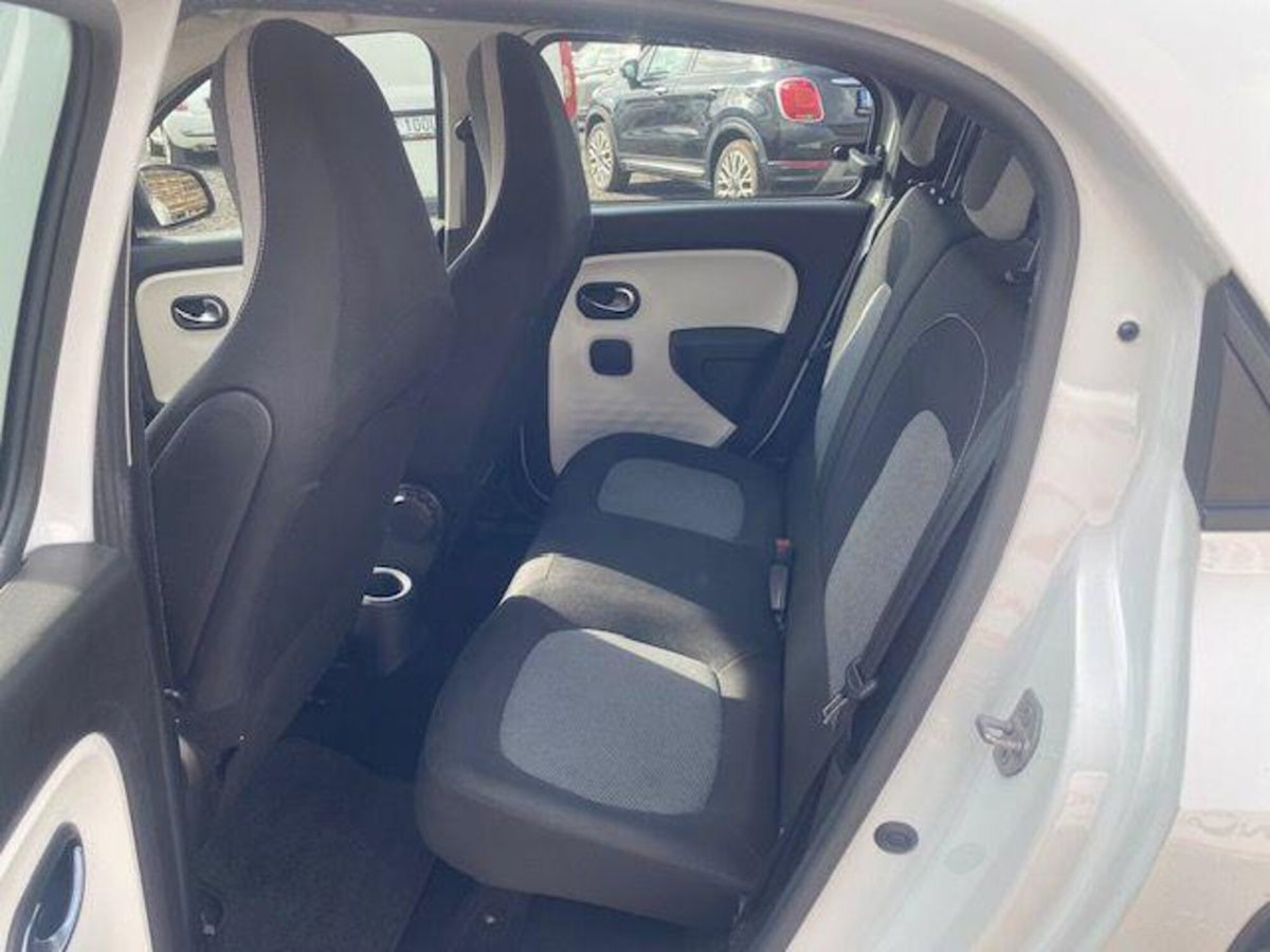 Renault Twingo SCe 65 CV Intens (10)
