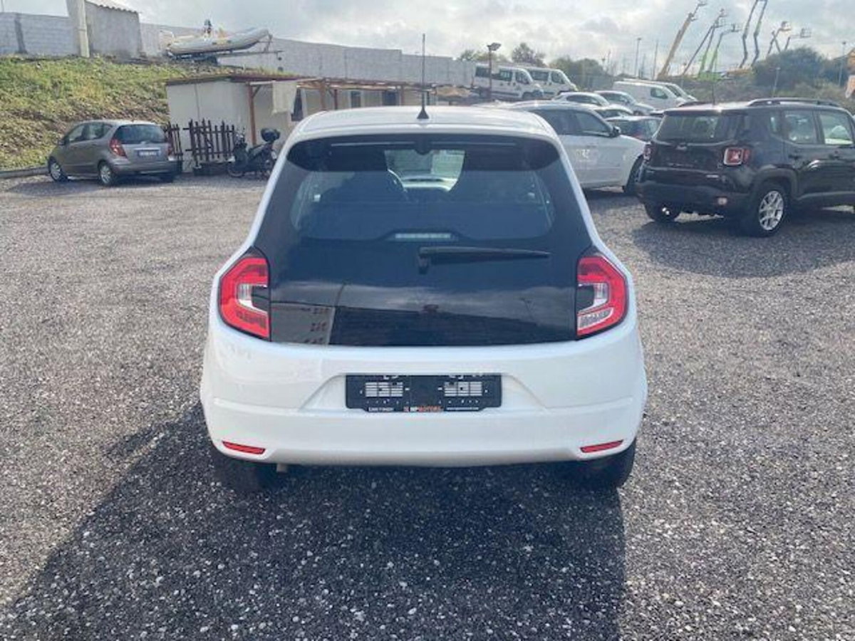 Renault Twingo SCe 65 CV Intens (6)