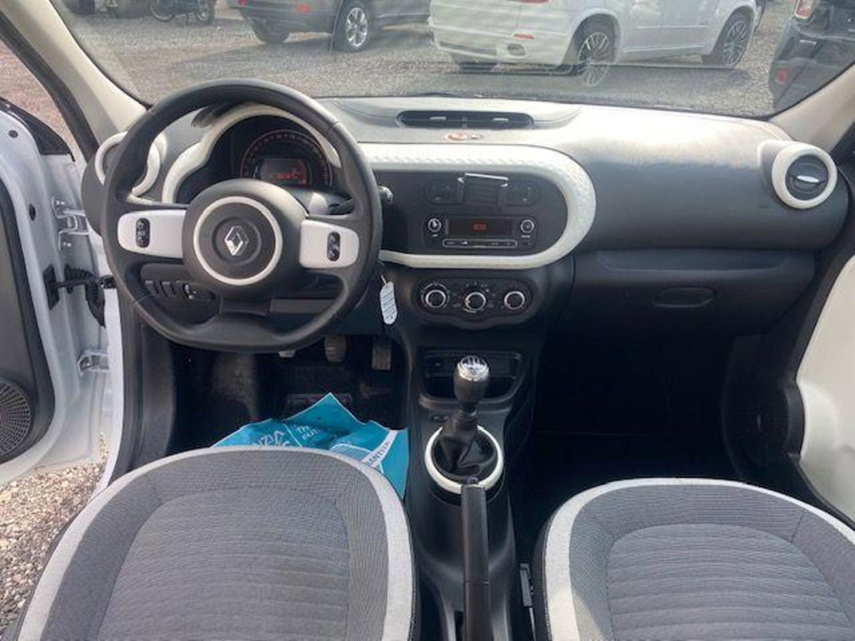Renault Twingo SCe 65 CV Intens (9)