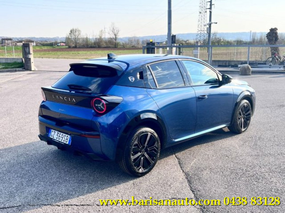 Lancia Ypsilon 1.2 mhev Edizione Limitata Cassina e-dct (3)