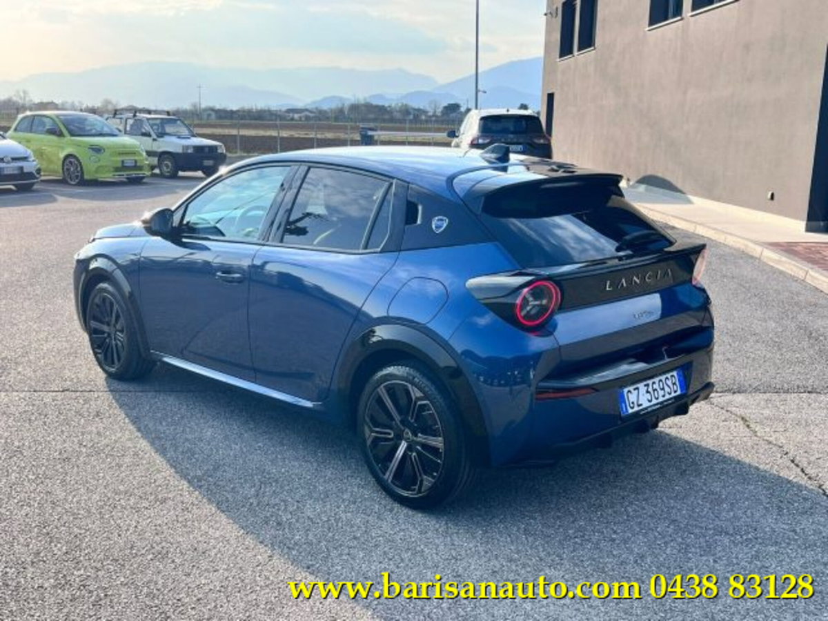 Lancia Ypsilon 1.2 mhev Edizione Limitata Cassina e-dct (4)