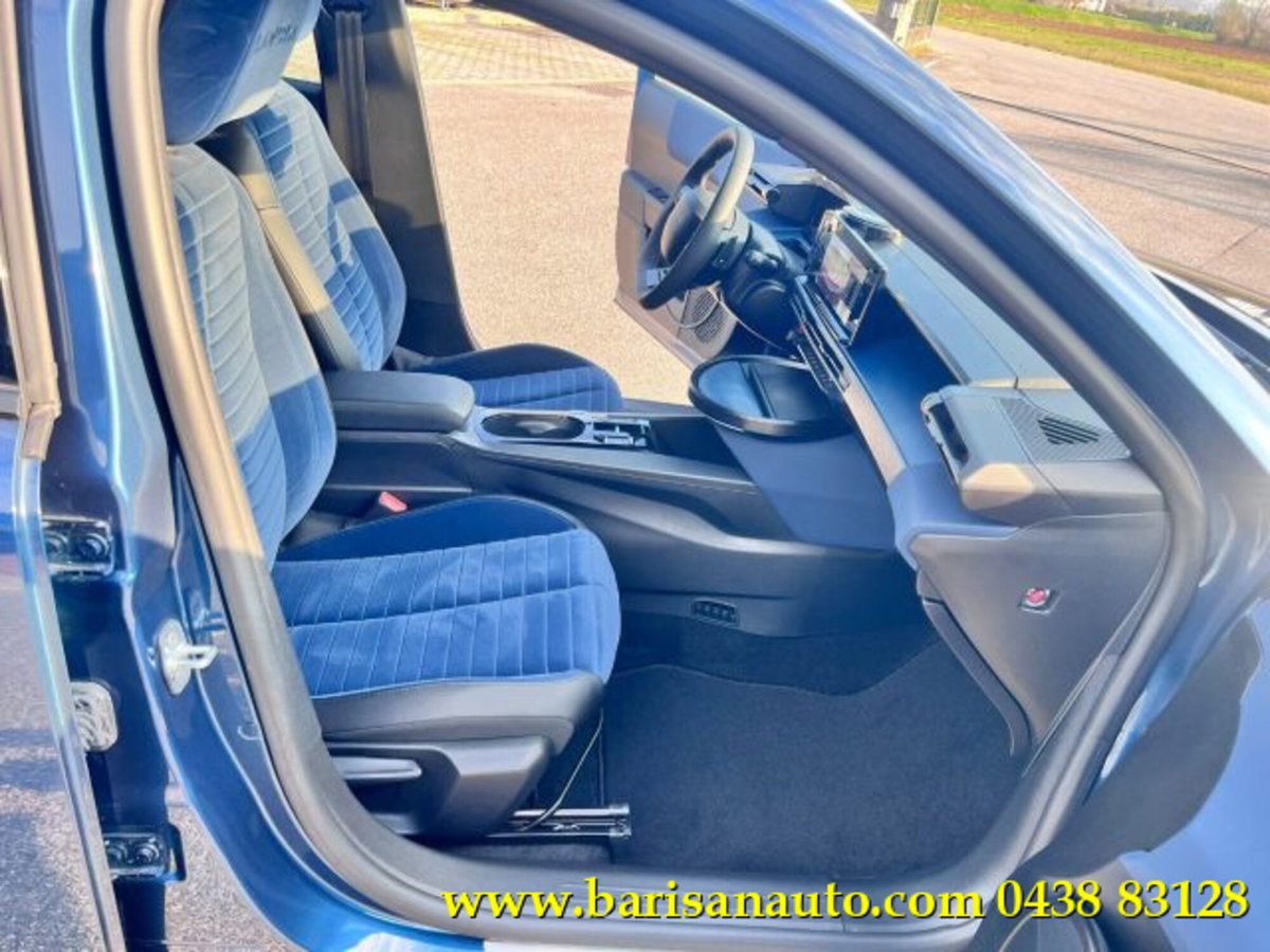 Lancia Ypsilon 1.2 mhev Edizione Limitata Cassina e-dct (6)