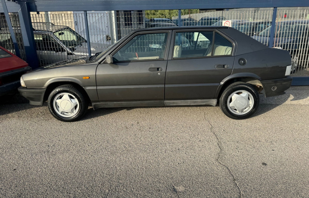 Alfa Romeo 33 1.3 S (2)