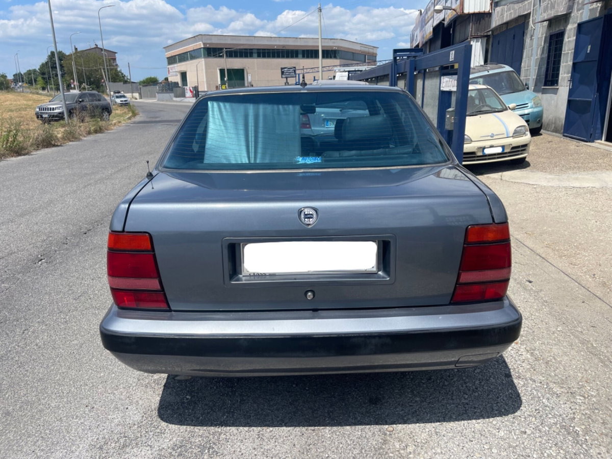 Lancia Thema cat (4)