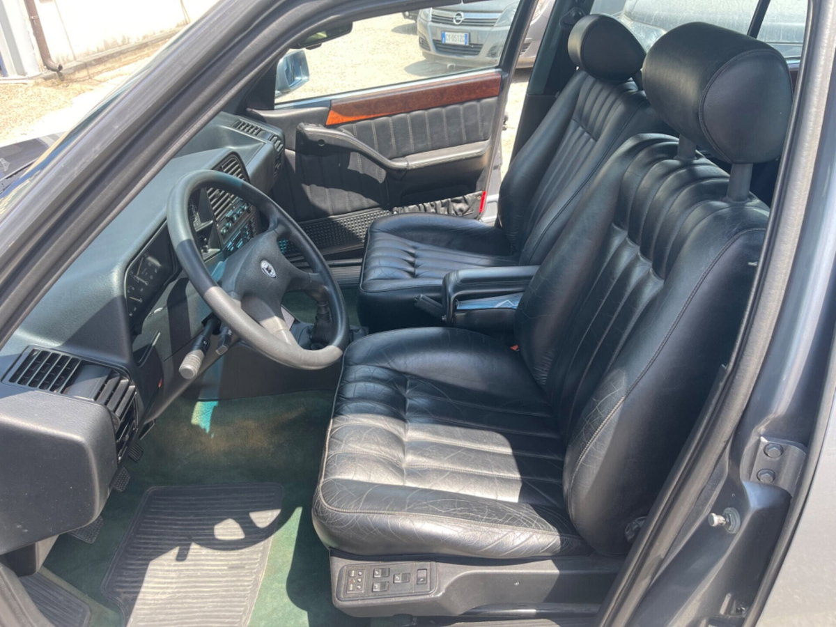 Lancia Thema cat (9)