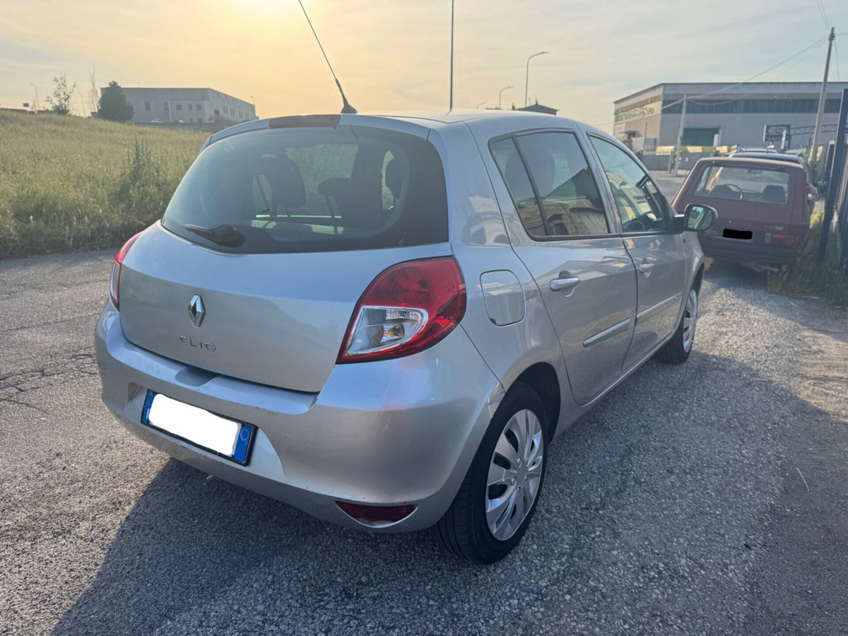 Renault Clio 1.2 16V 5 porte GPL (4)