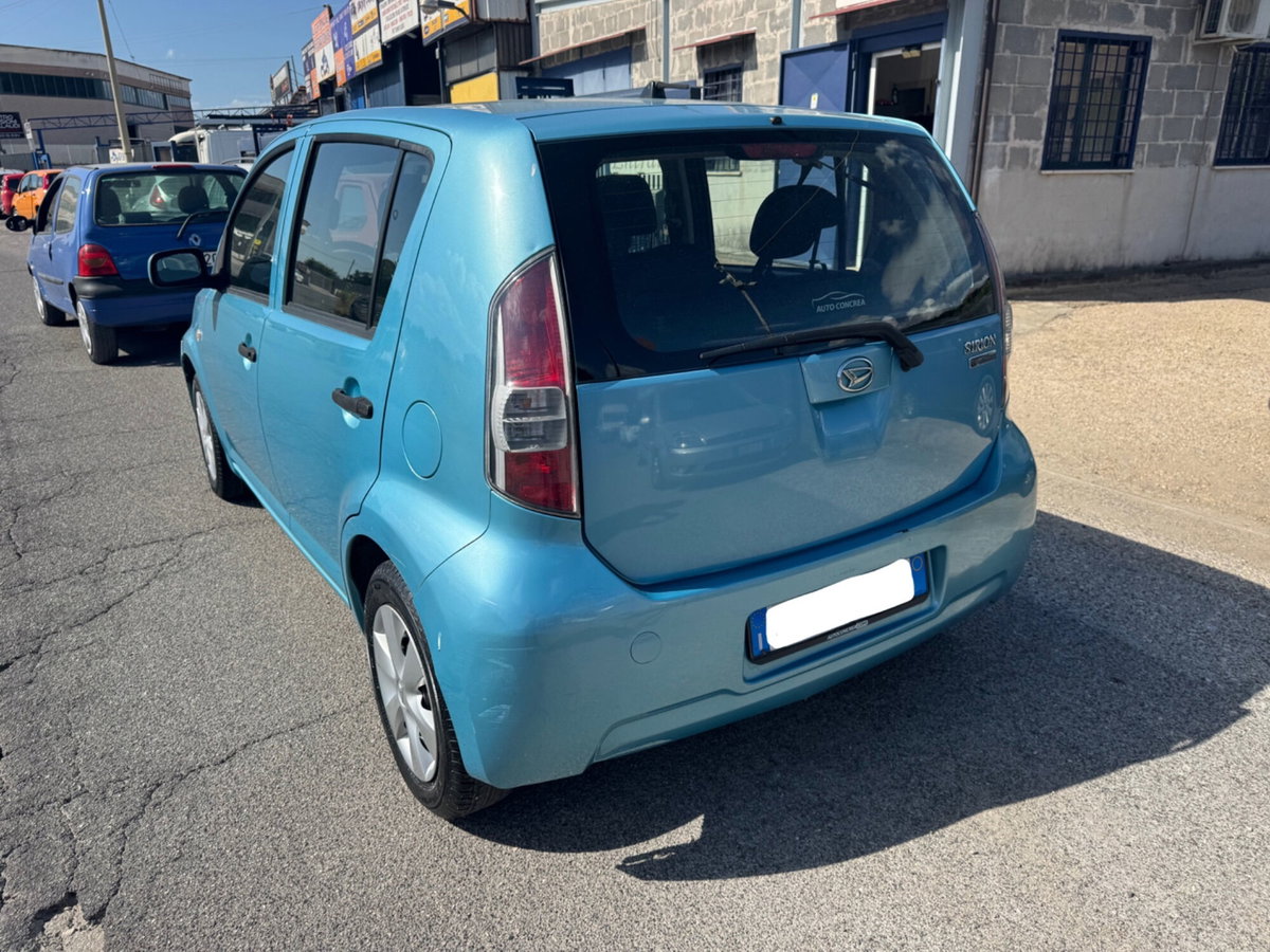 Daihatsu Sirion 1.0 Hiro Centenario (3)
