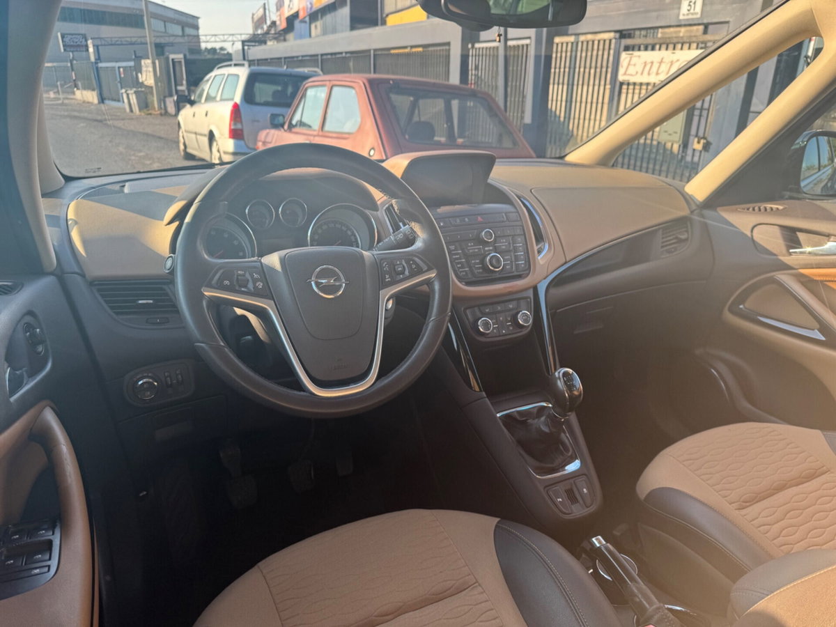 Opel Zafira Tourer 1.6 Turbo EcoM 150CV Cosmo (12)