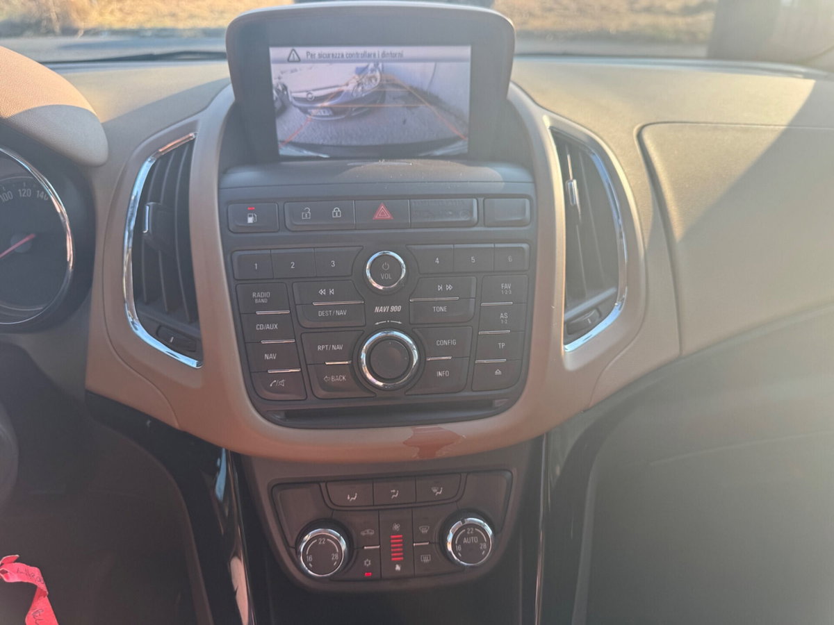 Opel Zafira Tourer 1.6 Turbo EcoM 150CV Cosmo (14)