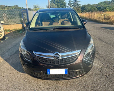 Opel Zafira Tourer 1.6 Turbo EcoM 150CV Cosmo (8)
