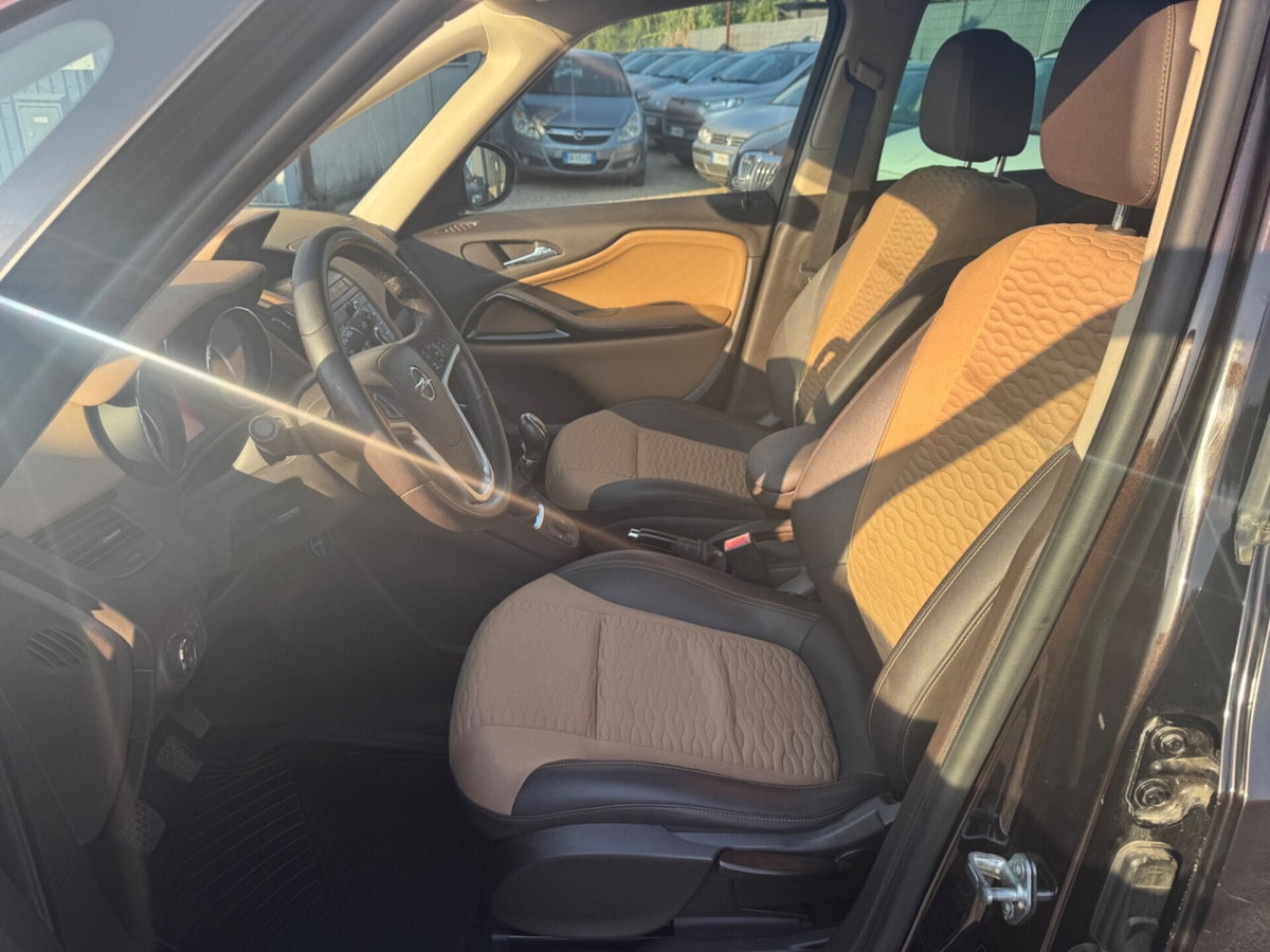 Opel Zafira Tourer 1.6 Turbo EcoM 150CV Cosmo (9)