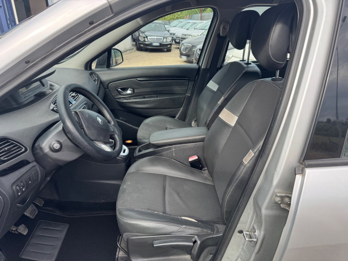 Renault Scenic E-Tech Electric 1.9 dCi 130CV Dynamique (10)