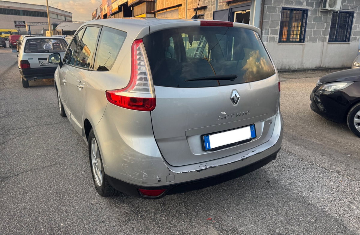 Renault Scenic E-Tech Electric 1.9 dCi 130CV Dynamique (3)