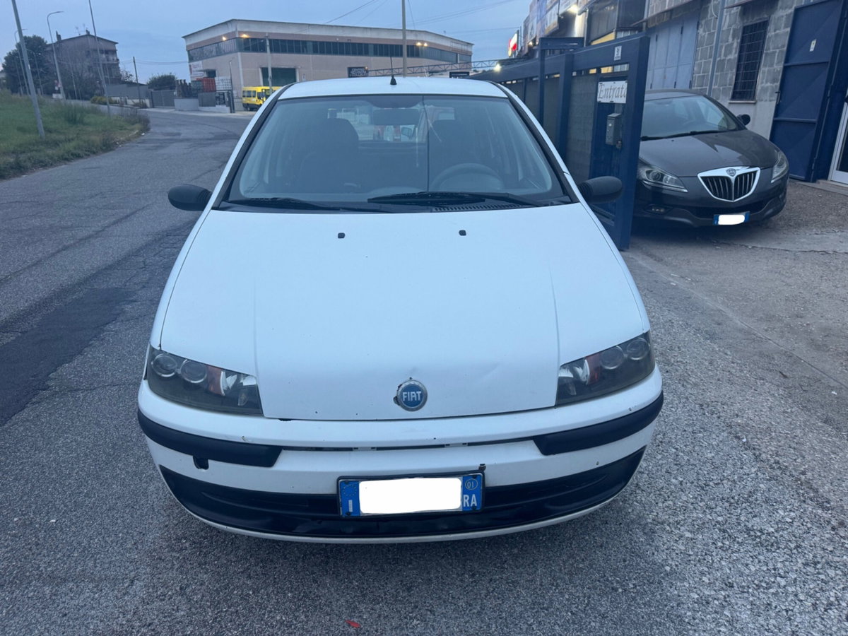 Fiat Punto 1.2i cat 5 porte ELX (7)