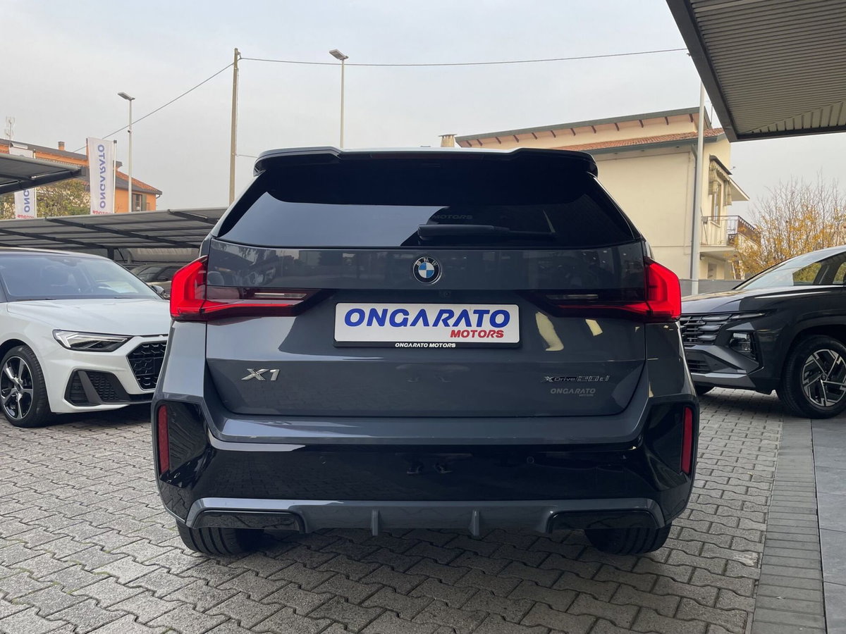 BMW X1 xDrive 20d Msport (6)